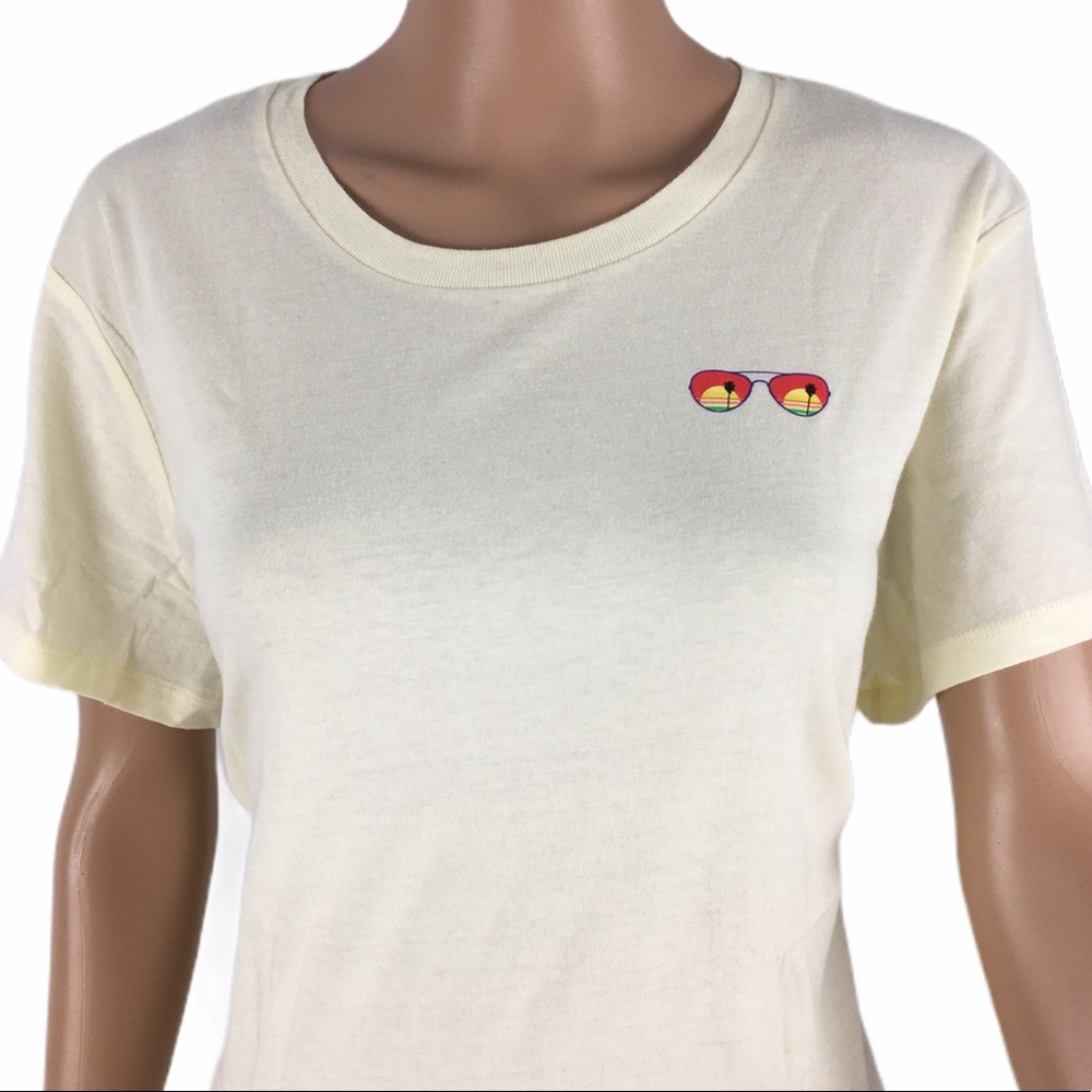 Levi's tee Women's NEW XL NWT